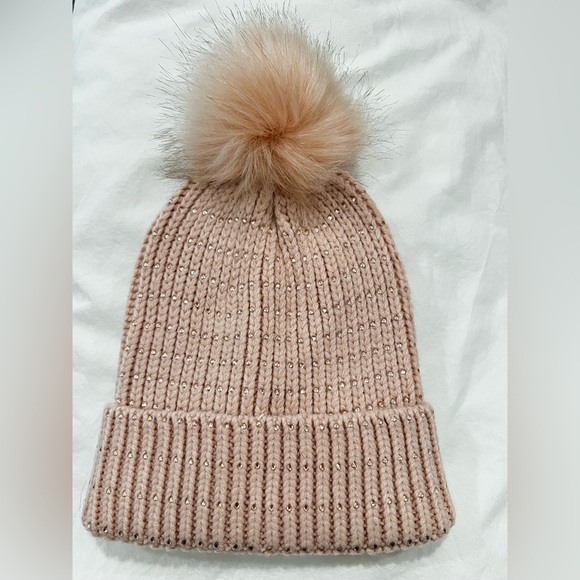 Ann Taylor Factory Accessories - Ann Taylor blush pink crystal knit beanie